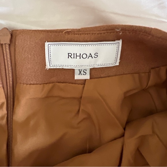 Faux Suede Mini Skirt - Picture 5 of 7